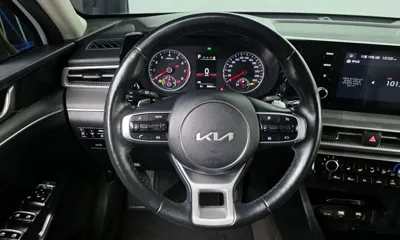Kia K5 2023, 90031 км, за 10066.22 USD - фото 17