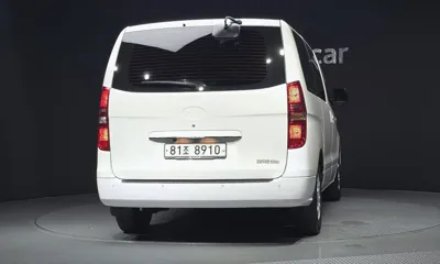 Hyundai Starex 2015, 230365 км, за 3544.7 USD