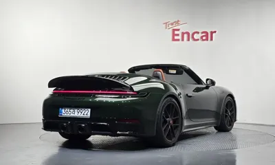 Porsche 911 2026, 5233 км, за 210056.46 USD