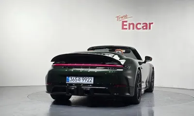 Porsche 911 2026, 5233 км, за 210056.46 USD