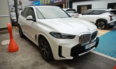 BMW X5 2025, 5500 км, за 81967.29 USD - фото 6