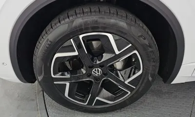 Volkswagen Touareg 2024, 16266 км, за 51523.14 USD