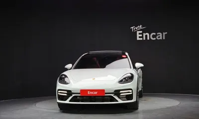 Porsche Panamera 2023, 12673 км, за 90424.23 USD