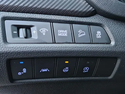 Hyundai Santafe 2016, 159379 км, за 8467.9 USD