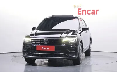 Volkswagen Tiguan 2018, 54636 км, за 20130.3 USD