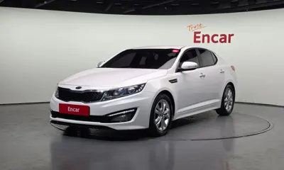 Kia K5 · 2013 год
