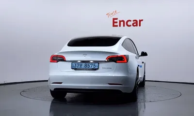 Tesla Model 3 2020, 135187 км, за 14832.18 USD