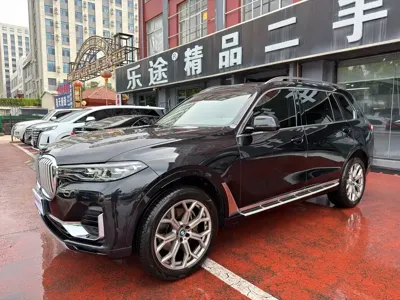 BMW X7 2022, 80000 км, за 62495.55 USD