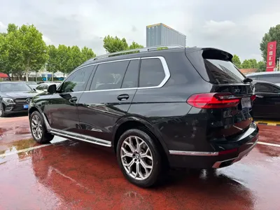 BMW X7 2022, 80000 км, за 62495.55 USD