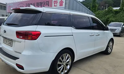 Kia Canival 2019, 118000 км, за 10437.18 USD - фото 12