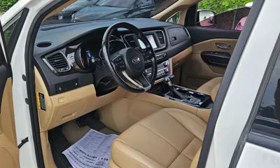 Kia Canival 2019, 118000 км, за 10437.18 USD - фото 14