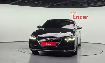 Hyundai Grandeur 2018, 169295 км, за 6147.55 USD
