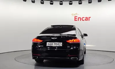 Hyundai Genesis