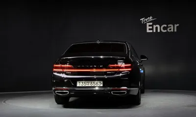 Genesis G90 2019, 127427 км, за 17068.41 USD