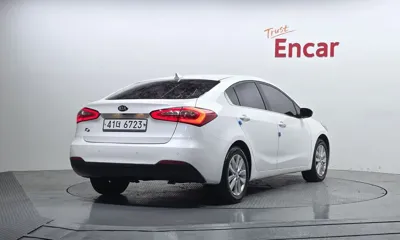 Kia K3 2015, 97957 км, за 3172.93 USD