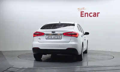 Kia K3 2015, 97957 км, за 3172.93 USD