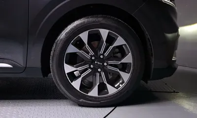 Kia Canival 2023, 61625 км, за 21873.35 USD