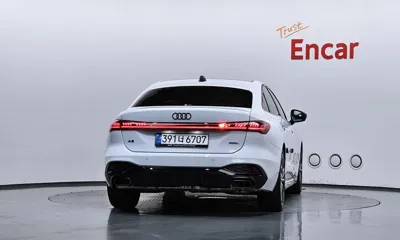 Audi A5 2025, 3902 км, за 39057.37 USD