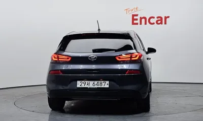 Hyundai i30 2018, 87467 км, за 6695.55 USD