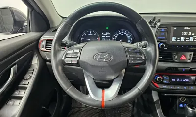 Hyundai i30 2018, 87467 км, за 6695.55 USD - фото 13