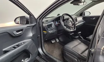 Kia Stonic 2018, 21816 км, за 8395.03 USD - фото 10