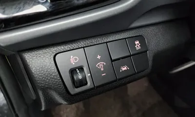 Kia Stonic 2018, 21816 км, за 8395.03 USD - фото 27