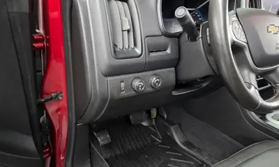 ChevroletGMDaewoo Colorado 2020, 64756 км, за 11487.46 USD - фото 18