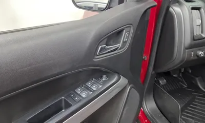 ChevroletGMDaewoo Colorado 2020, 64756 км, за 11487.46 USD - фото 28
