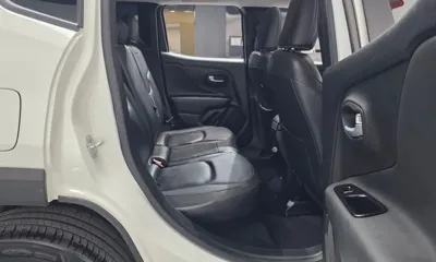 Jeep Renegade 2021, 83823 км, за 9055.38 USD - фото 12