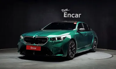 BMW M5 · 2026 год