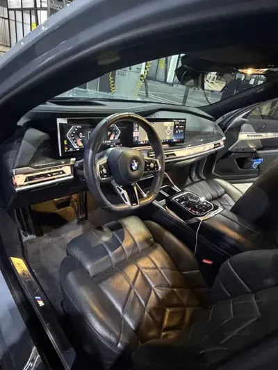 BMW 7-Series 2023, 35000 км, за 67005 USD