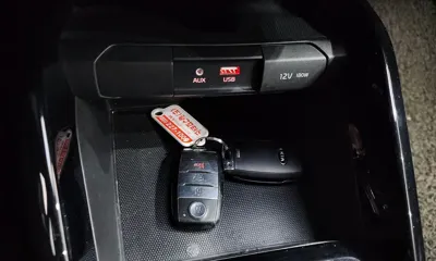 Kia Stonic 2019, 69784 км, за 7877.12 USD - фото 12