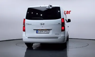 Hyundai Starex 2021, 55630 км, за 11369.65 USD
