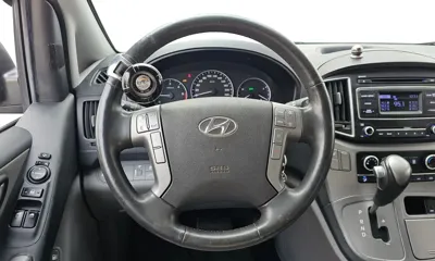 Hyundai Starex 2017, 27331 км, за 8912.32 USD - фото 13