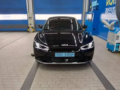 Kia EV6 · 2023 год