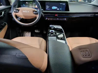 Kia EV6 2023, 36900 км, за 23828.28 USD - фото 15