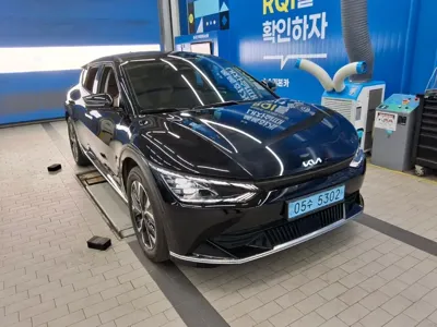 Kia EV6 2023, 36900 км, за 23828.28 USD - фото 20