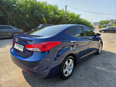 Hyundai Avante 2012, 91764 км, за 2822.63 USD