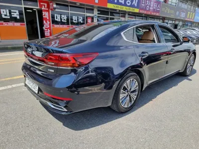Kia K7 2020, 123092 км, за 12913.9 USD