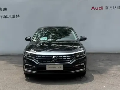 Volkswagen Passat 2021, 91000 км, за 10859.12 USD