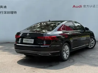 Volkswagen Passat 2021, 91000 км, за 10859.12 USD