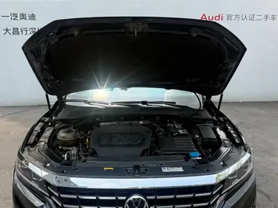 Volkswagen Passat 2021, 91000 км, за 10873.88 USD - фото 8