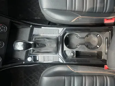 Volkswagen Passat 2021, 91000 км, за 10873.88 USD - фото 25