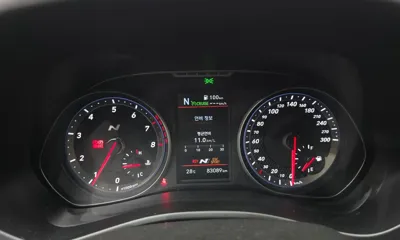 Hyundai Veloster 2019, 83089 км, за 7089.41 USD - фото 8