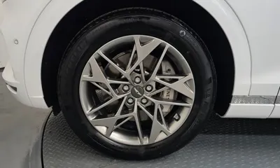 Genesis GV70 2024, 35652 км, за 28754.65 USD