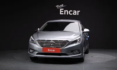 Hyundai Sonata 2015, 152320 км, за 4466.63 USD