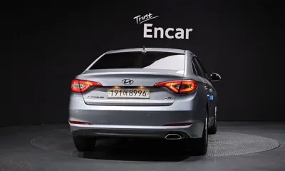 Hyundai Sonata 2015, 152320 км, за 4466.63 USD