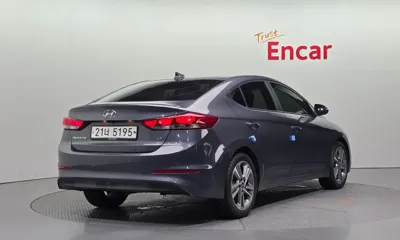 Hyundai Avante 2018, 154290 км, за 4886 USD