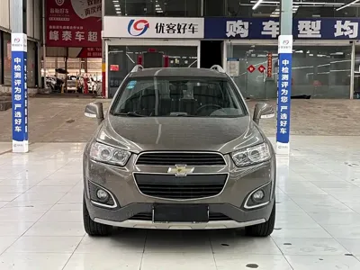 Chevrolet Captiva 2016, 63000 км, за 4973.42 USD