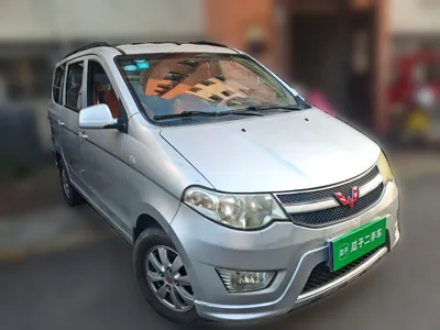 Wuling Hongguang 2014, 52400 км, за 2889 USD
